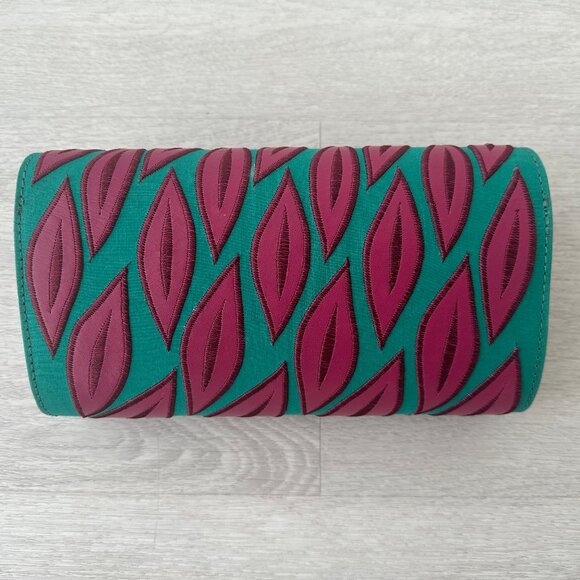 Nanette Lepore Clutch Green Fuchsia Pink Leather Leaves Stitched (Never Worn) - Picture 4 of 8